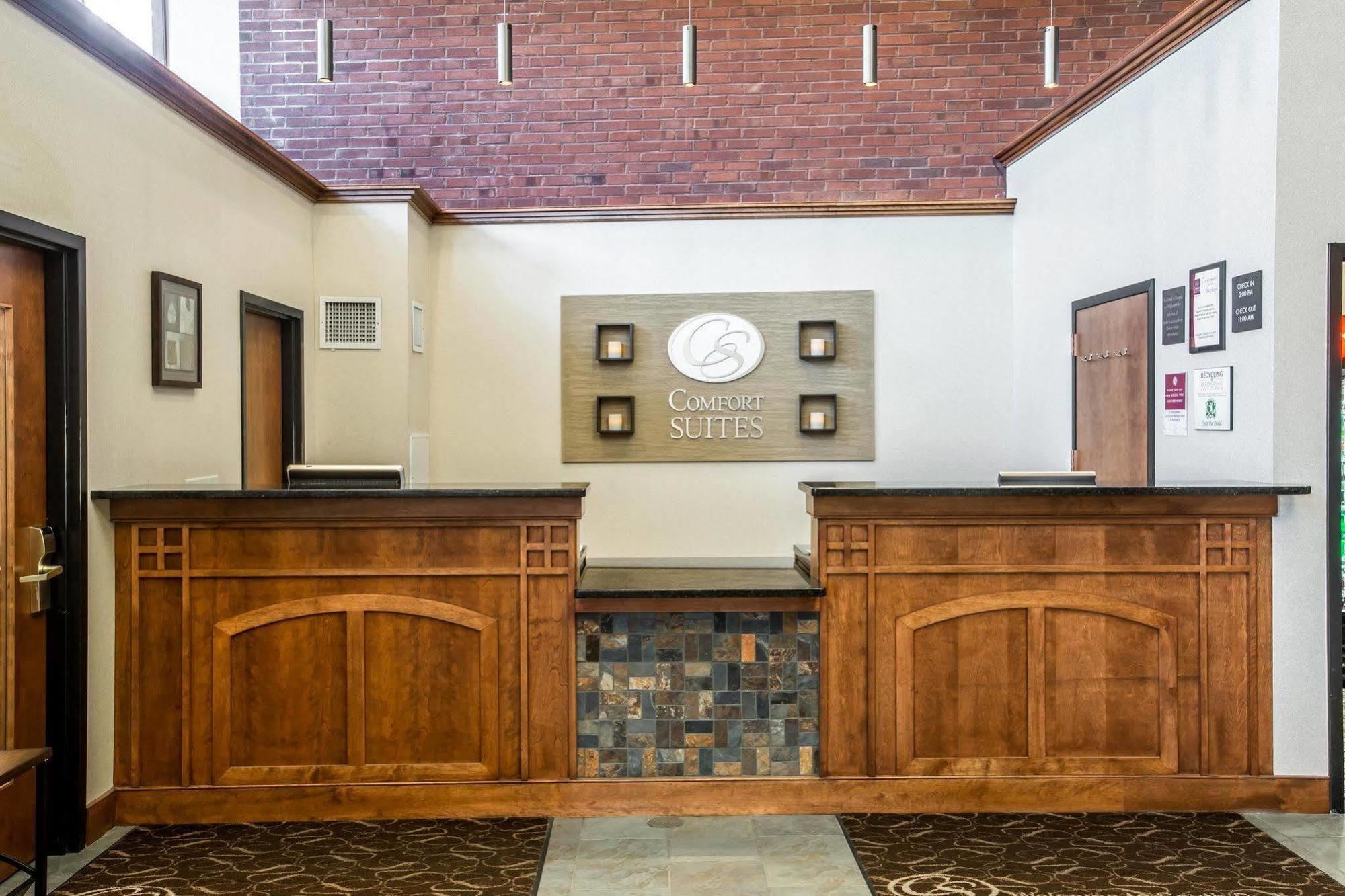 Comfort Suites South Burlington Near University Zewnętrze zdjęcie
