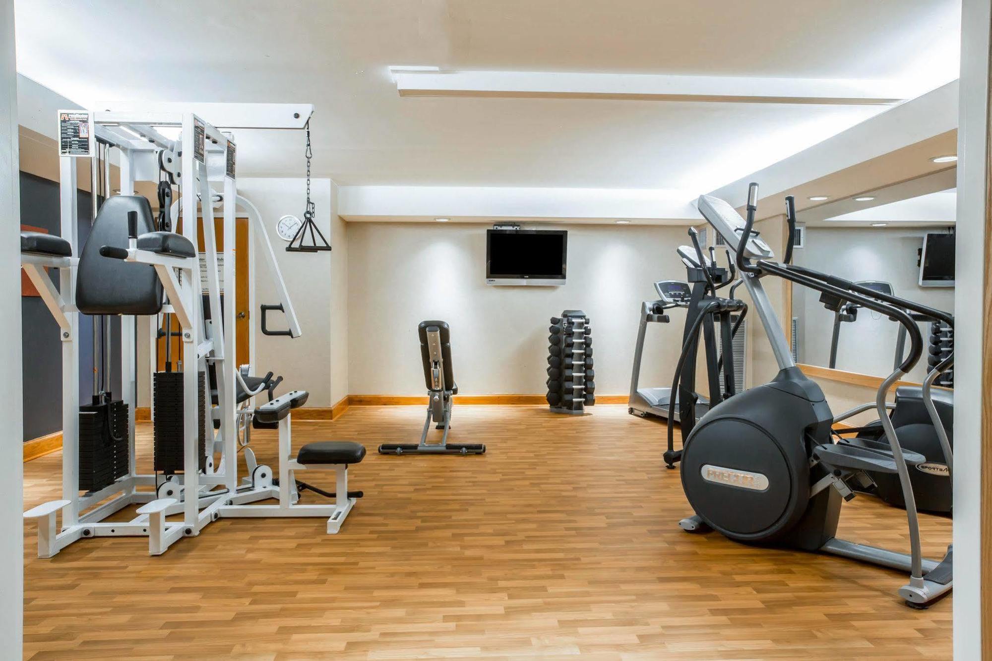 Comfort Suites South Burlington Near University Zewnętrze zdjęcie
